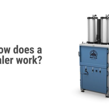 How does a baler work?